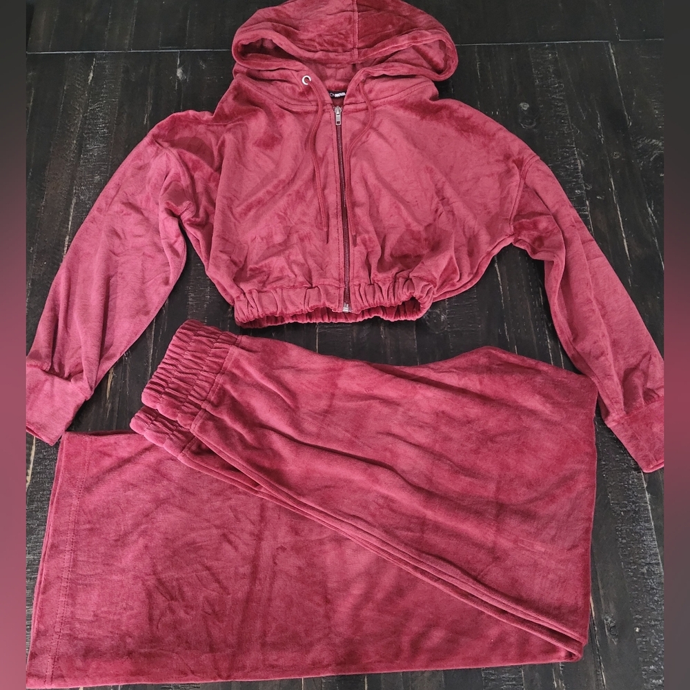 Fashion Nova Velour Crop Jacket And Pant Set Burgundy Womens Size Small